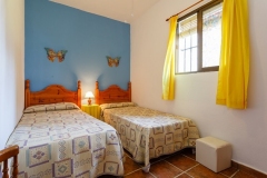 dormitorio-dos-camas-azul