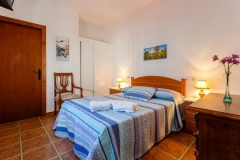 dormitorio-matrimonio-azul