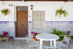 patio-entrada-casa-dos