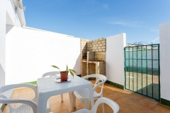 patio-sillas-barbacoa