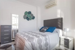 dormitorio-gris-blanco