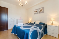 dormitorio-matrimonio-azul