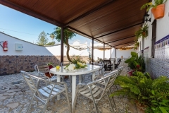 patio-mesas-sillas