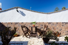 patio-pared-mesa